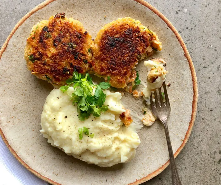 Burgers de salmón ahumado con puré