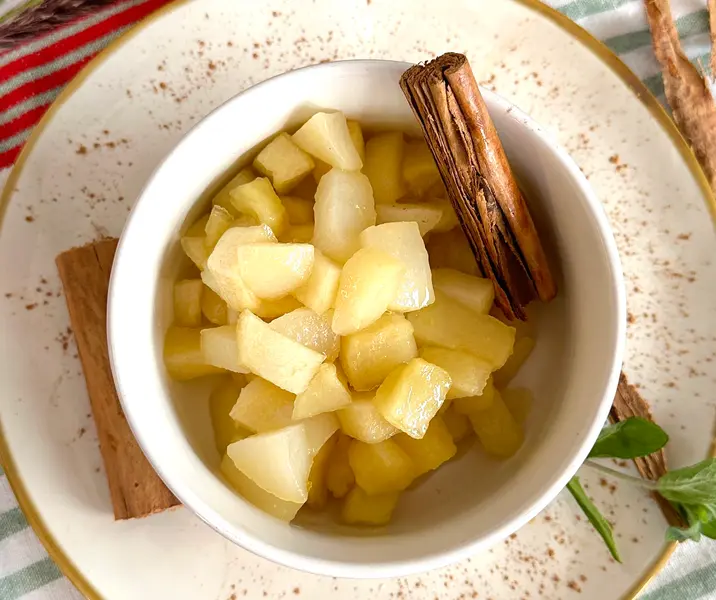 Manzanas y peras cocidas