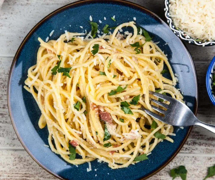 Tallarines a la carbonara