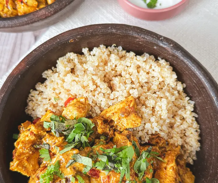 Pollo tika masala con quínoa