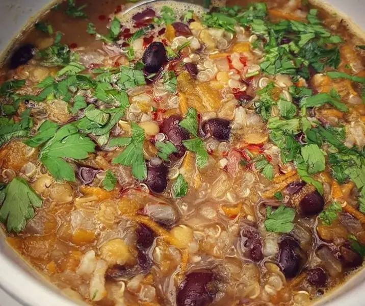 Guiso de porotos negros