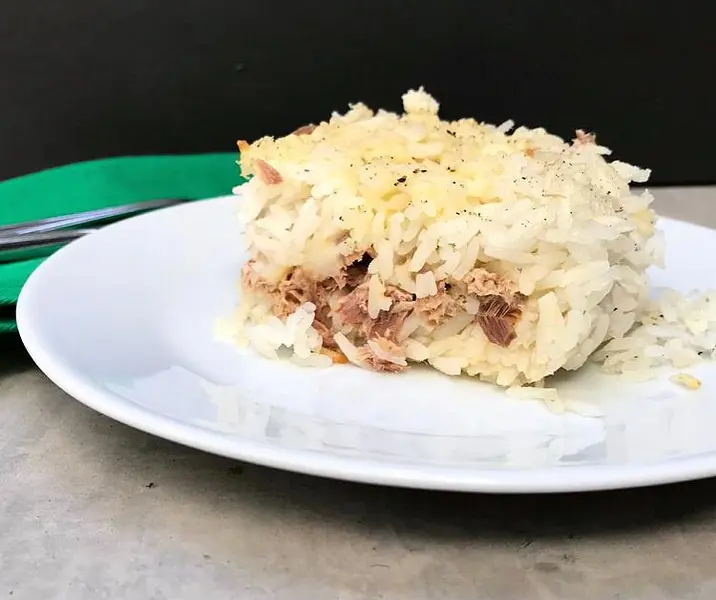 Budín de arroz con atún
