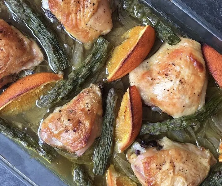 Pollo asado a la naranja