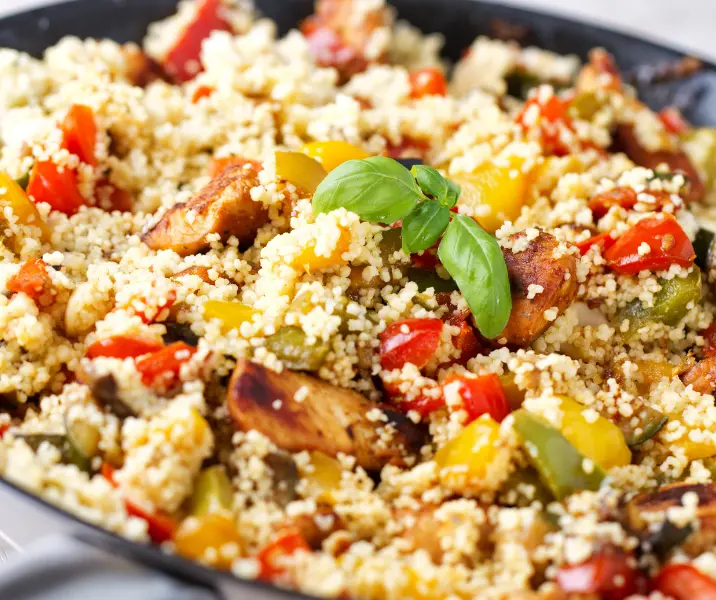 Tiritas de pollo barbecue con cuscús thermomix