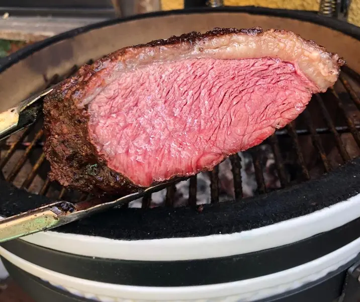 Punta de ganso con puré de camote thai