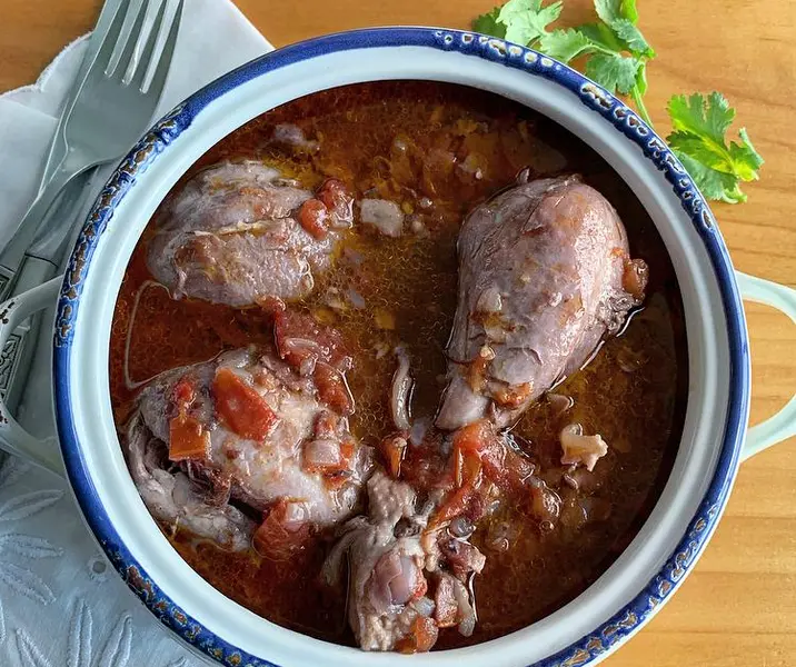 Pollo a la cazadora con arroz