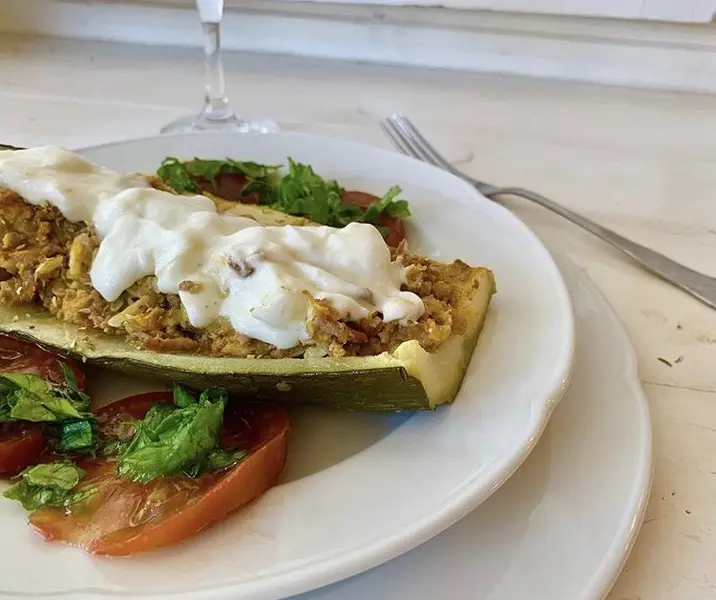 Barquitos de zapallo italiano con arroz