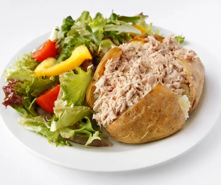 Papa rellena de atún