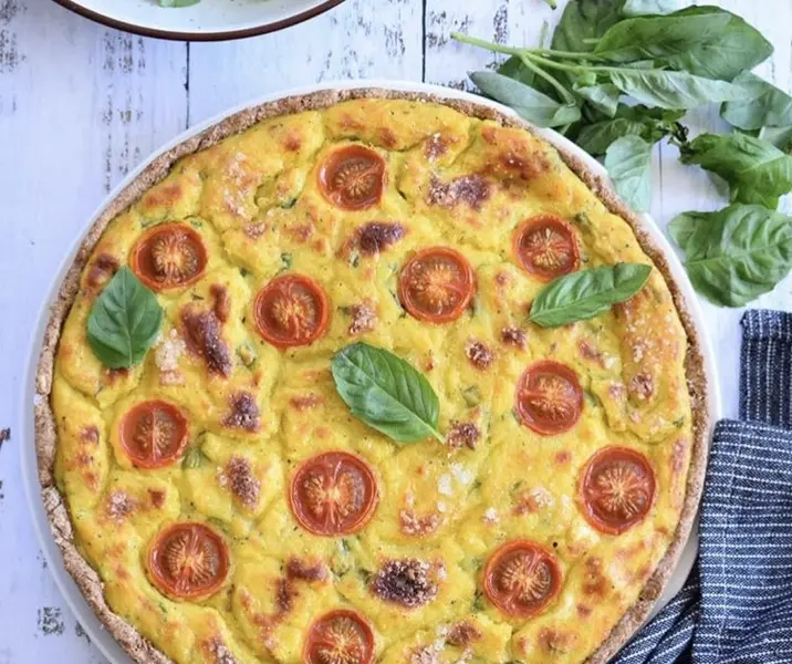Quiche integral de choclo y albahaca