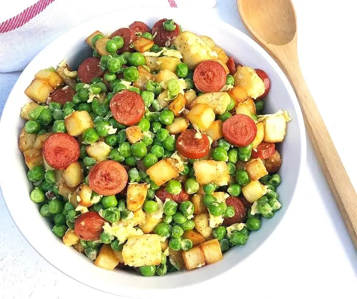 Fricasé de salchichas fácil