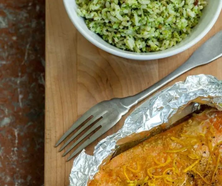 Salmón a la naranja con cuscús de brócoli thermomix