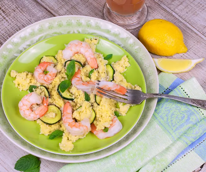 Camarones al curry con cous cous