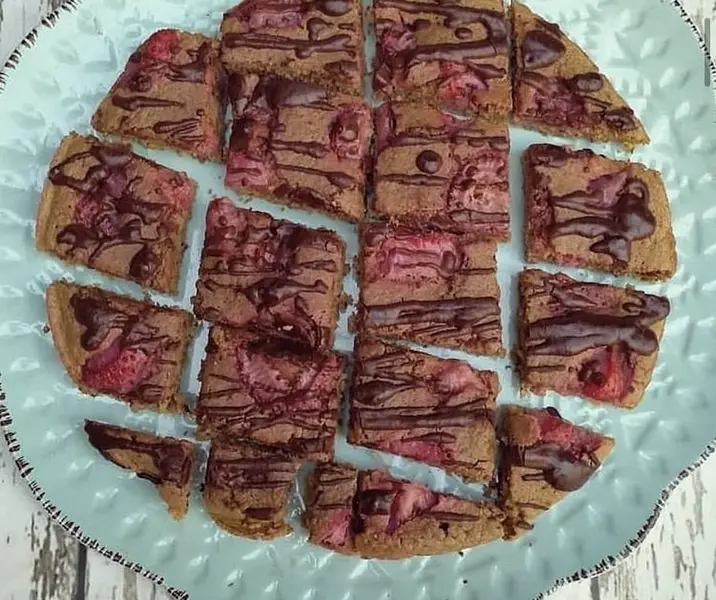 Bizcocho de frutillas al sartén