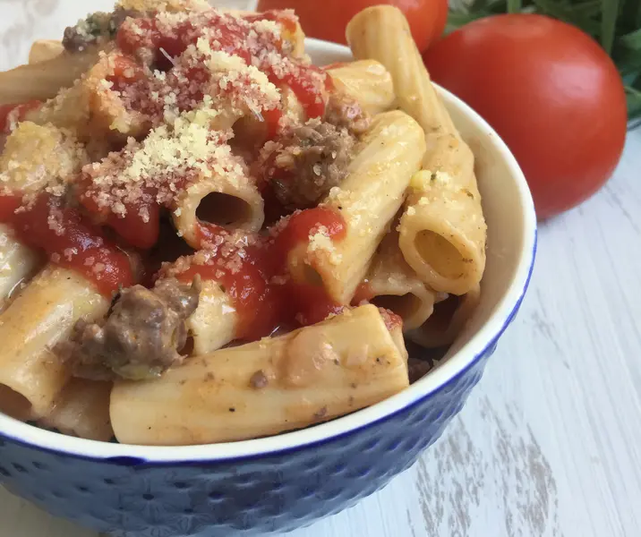 Penne a la bolognesa