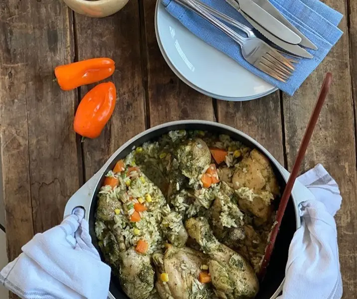 Arroz con pollo a la peruana