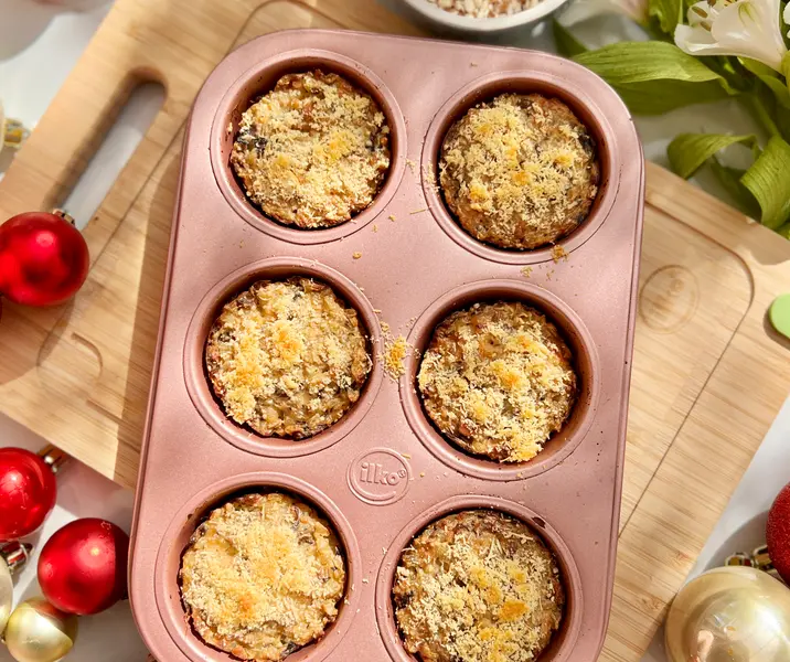 Tacitas rellenas con pasta de queso crema, ricota y champiñón