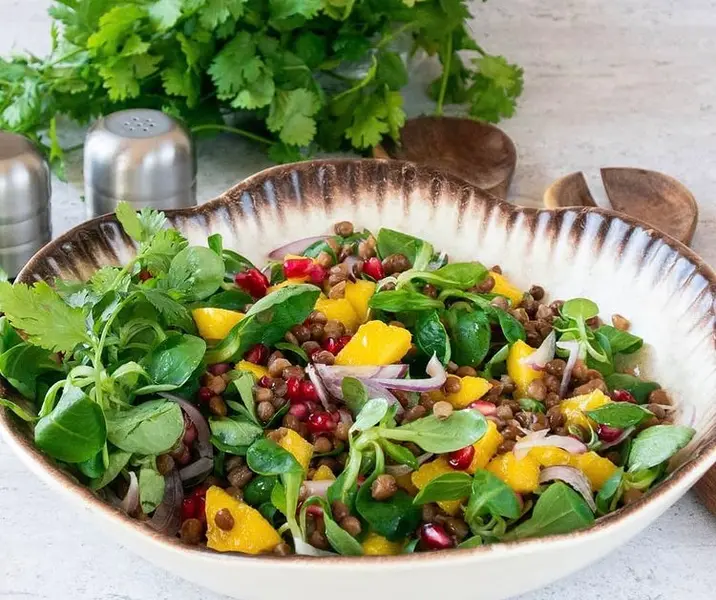 Ensalada de lentejas y mango
