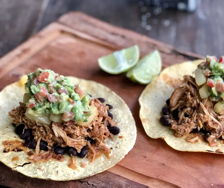 Tacos con chili de pollo