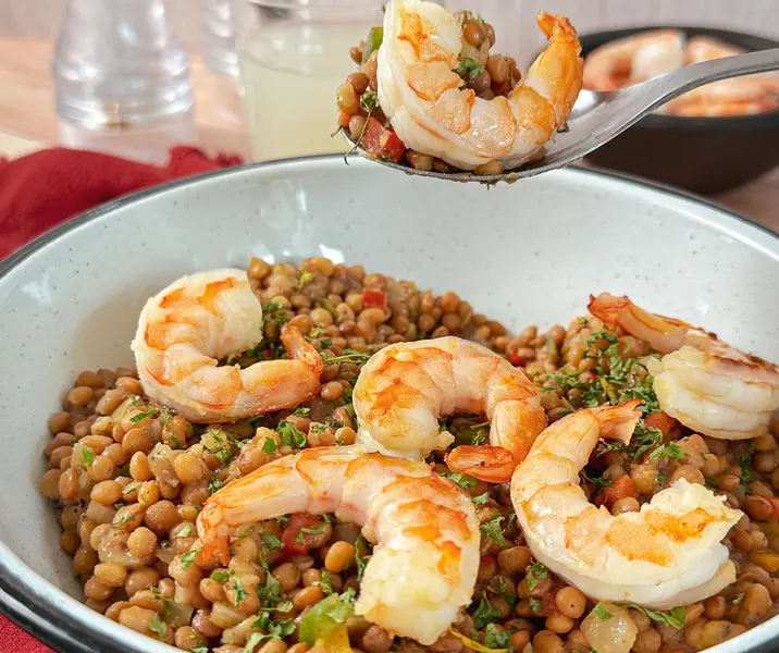 Lentejas listas con camarones