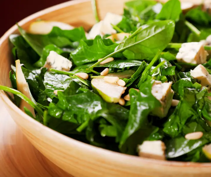 Espinaca con queso azul