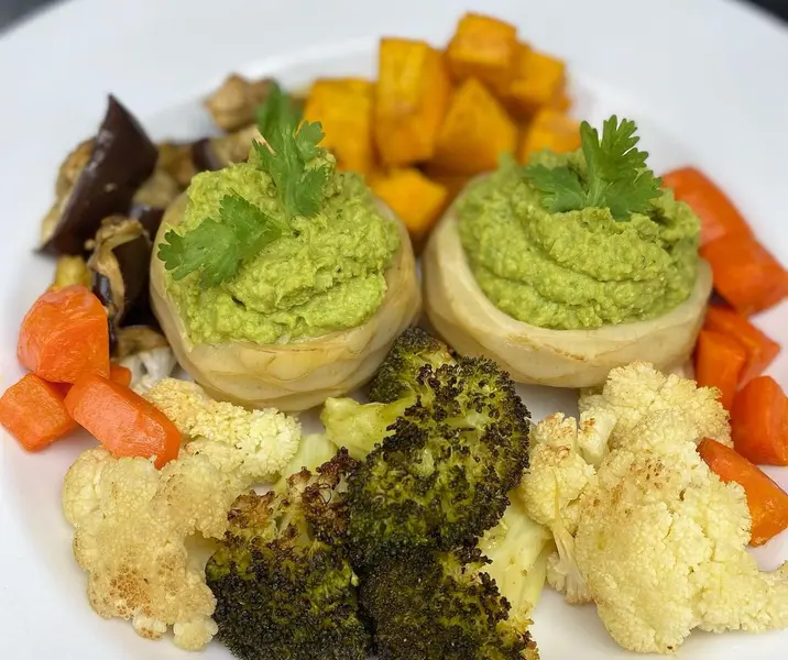Ensalada con pasta de arvejas