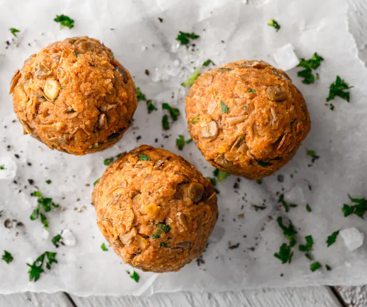 Albóndigas de lentejas con pasta fácil