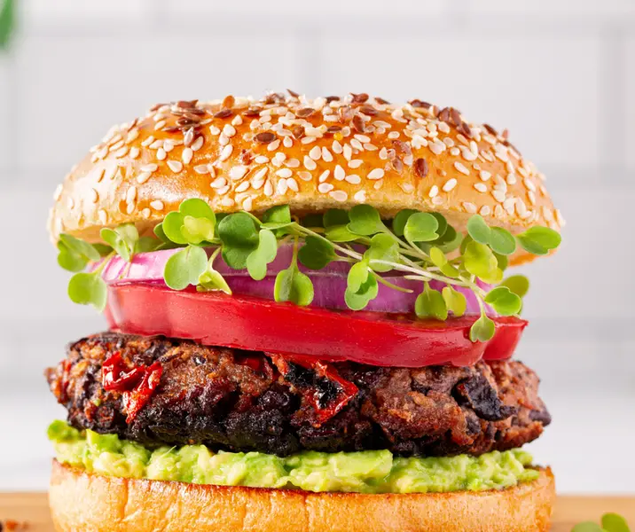 Hamburguesas de porotos negros en pan