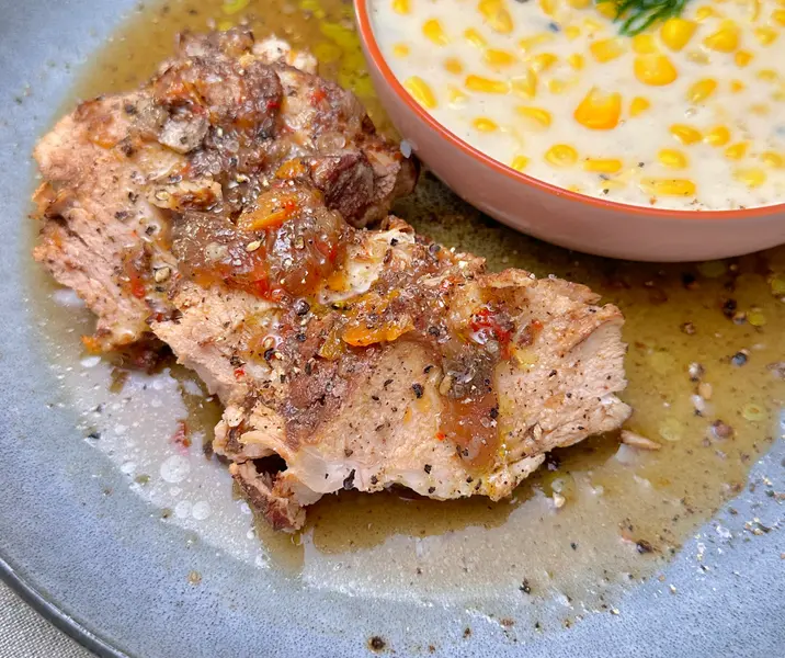 Pulpa de cerdo a la cacerola con choclo a la crema