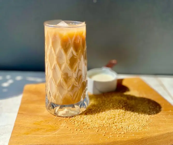 Coffee shake con azúcar y leche fría