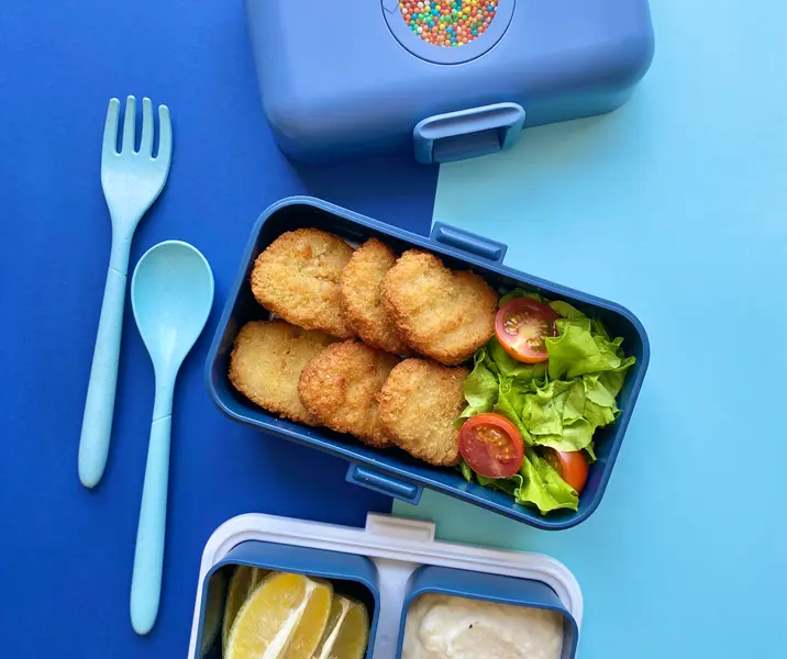 Nuggets de pollo con puré de coliflor