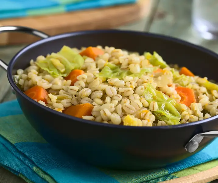 Porotos con mote vegano