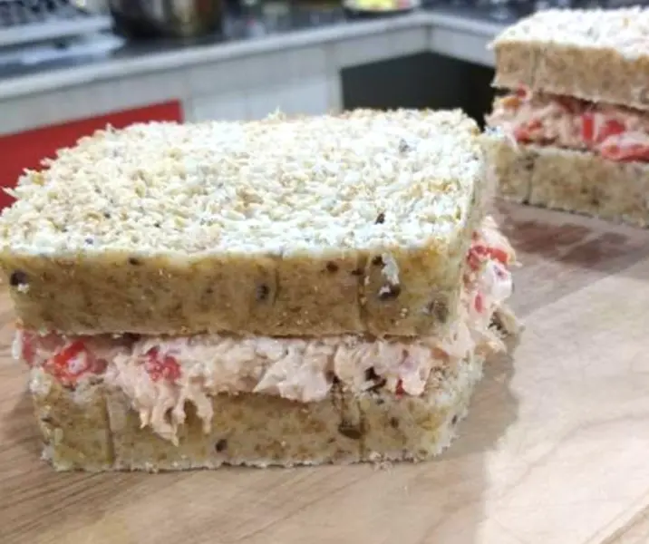 Pan integral con ave pimentón