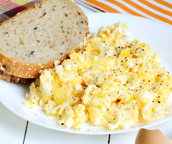 Pan integral con huevo