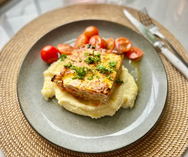 Asado alemán de pavo con puré de papas