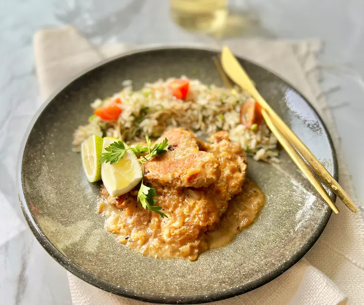 Bistec de pavo al limón con arroz árabe