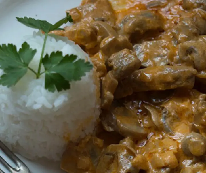 Strogonoff de cerdo con arroz thermomix