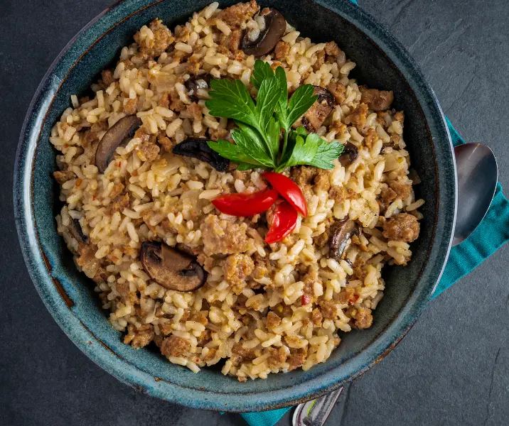 Risotto de champiñones y tomates secos vegano