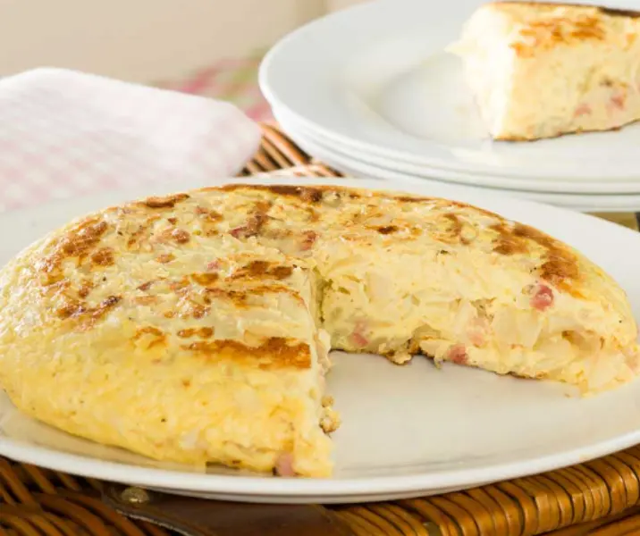 Tortilla de cebolla y tocino thermomix