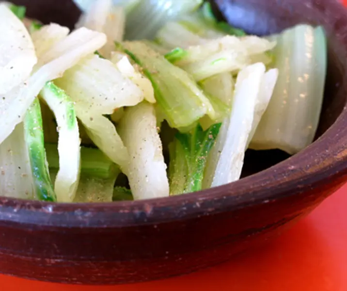 Tallos de acelga (yo los botaba…)