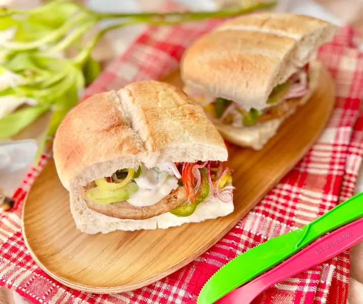 Hamburguesa de jurel en pan