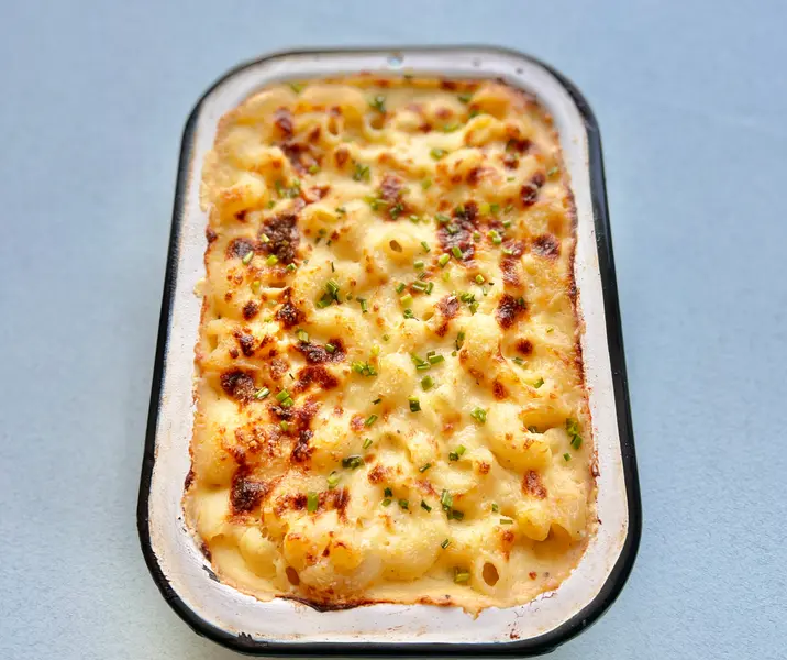 Macarrones gratinados con queso y yogurt sin gluten