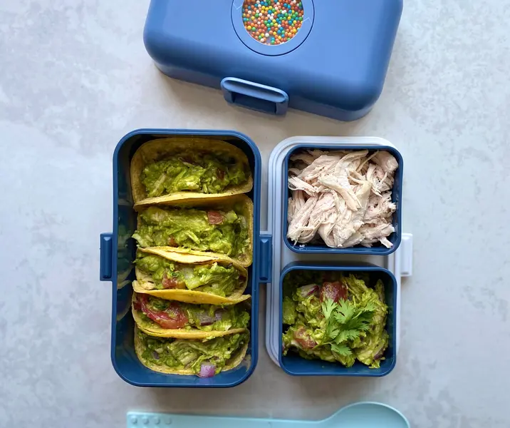 Tacos de pollo con guacamole sin gluten