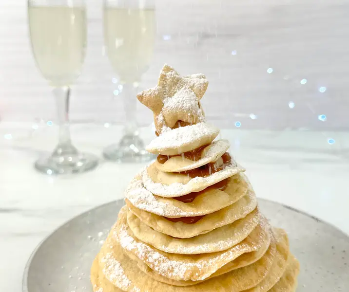 Pino de alfajores navideños sin gluten