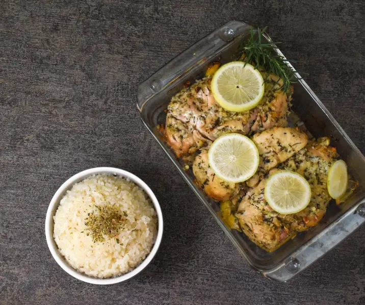 Pollo al limón con ajo y arroz sin gluten