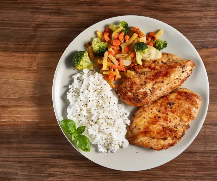 Pollo con verduras y arroz sin gluten