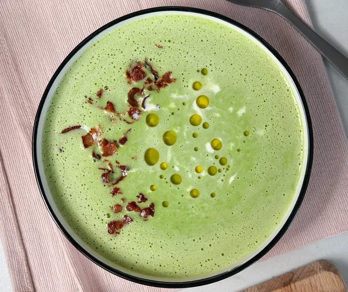 Crema de arvejas y tocino