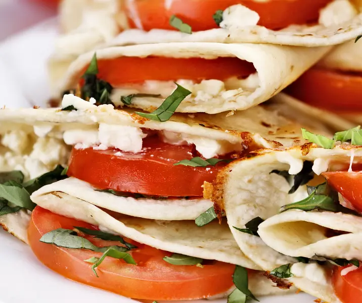 Wraps de tomate, queso y espinaca sin gluten