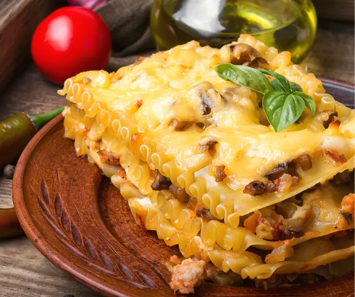 Lasaña fría de zapallo italiano, pimentón y queso fresco sin gluten