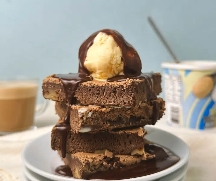Brownie con helado sin gluten