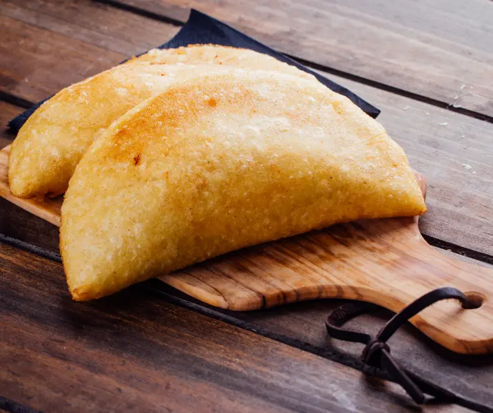 Empanaditas de ají de gallina sin gluten